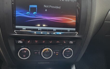 Volkswagen Jetta VI, 2013 год, 1 100 000 рублей, 12 фотография