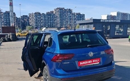 Volkswagen Tiguan II, 2019 год, 1 980 000 рублей, 10 фотография