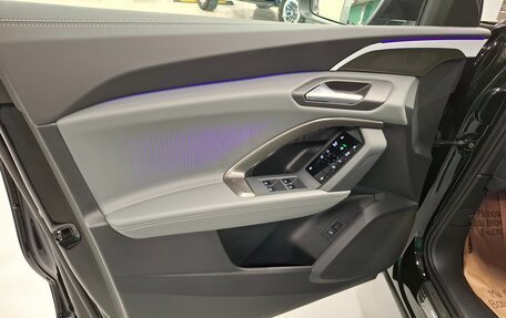 Audi Q5, 2025 год, 6 300 000 рублей, 12 фотография