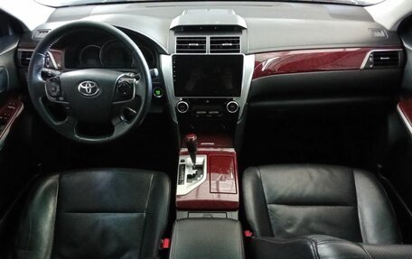 Toyota Camry, 2012 год, 1 313 000 рублей, 9 фотография