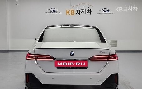 BMW 5 серия, 2025 год, 6 690 000 рублей, 4 фотография