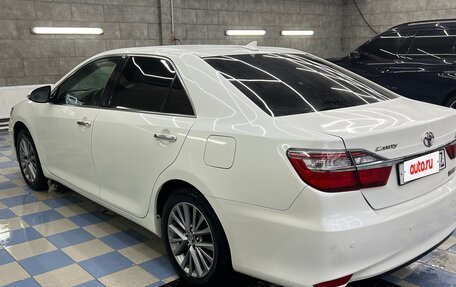 Toyota Camry, 2017 год, 2 250 000 рублей, 2 фотография