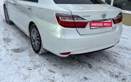 Toyota Camry, 2017 год, 2 250 000 рублей, 9 фотография