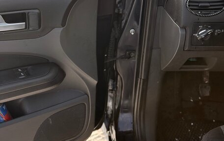 Ford Focus II рестайлинг, 2006 год, 370 000 рублей, 16 фотография