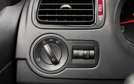 Volkswagen Polo VI (EU Market), 2017 год, 1 229 000 рублей, 18 фотография