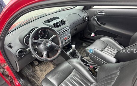 Alfa Romeo 147 I рестайлинг, 2001 год, 320 000 рублей, 5 фотография