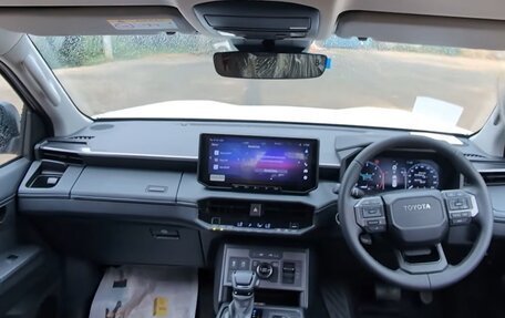 Toyota Hilux, 2026 год, 6 233 000 рублей, 10 фотография