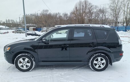 Mitsubishi Outlander III рестайлинг 3, 2010 год, 1 170 000 рублей, 8 фотография