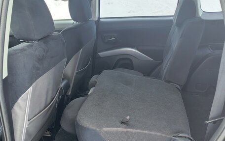 Mitsubishi Outlander III рестайлинг 3, 2010 год, 1 170 000 рублей, 27 фотография