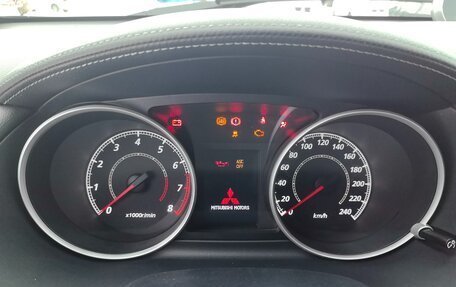 Mitsubishi Outlander III рестайлинг 3, 2010 год, 1 170 000 рублей, 34 фотография