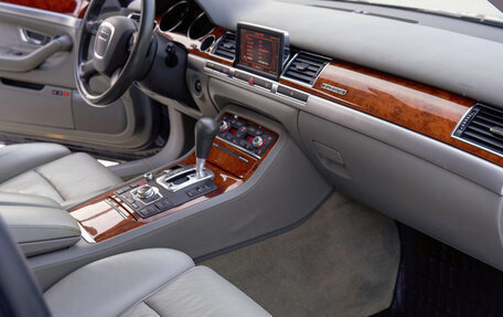 Audi A8, 2004 год, 1 250 000 рублей, 21 фотография