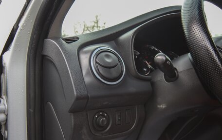 Renault Logan II, 2021 год, 699 000 рублей, 7 фотография