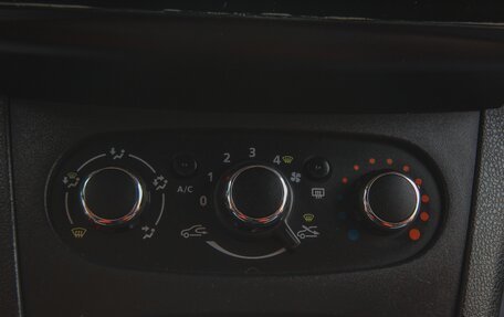 Renault Logan II, 2021 год, 699 000 рублей, 12 фотография