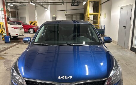 KIA Rio IV, 2022 год, 1 899 000 рублей, 1 фотография