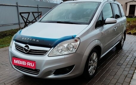 Opel Zafira B, 2008 год, 650 000 рублей, 1 фотография