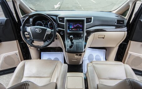 Toyota Alphard III, 2012 год, 2 099 000 рублей, 17 фотография