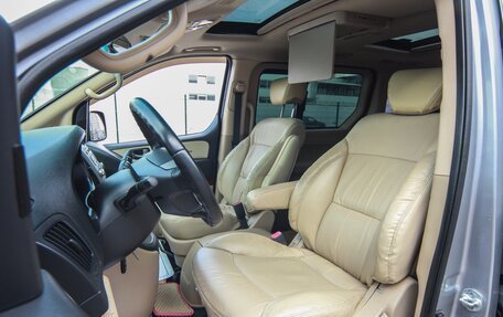 Hyundai Grand Starex Grand Starex I рестайлинг 2, 2011 год, 1 249 000 рублей, 9 фотография