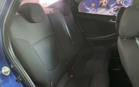 Hyundai Solaris II рестайлинг, 2015 год, 1 040 000 рублей, 10 фотография