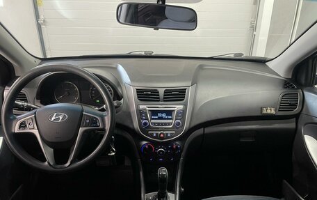 Hyundai Solaris II рестайлинг, 2015 год, 1 040 000 рублей, 11 фотография