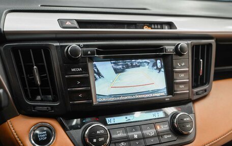 Toyota RAV4, 2016 год, 1 990 000 рублей, 8 фотография