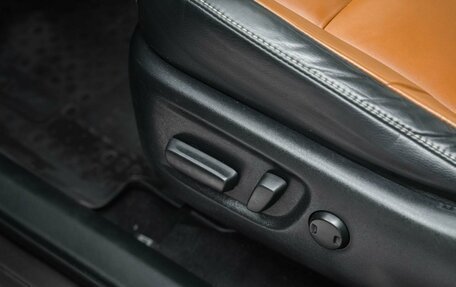 Toyota RAV4, 2016 год, 1 990 000 рублей, 10 фотография