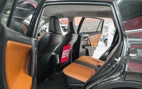Toyota RAV4, 2016 год, 1 990 000 рублей, 7 фотография