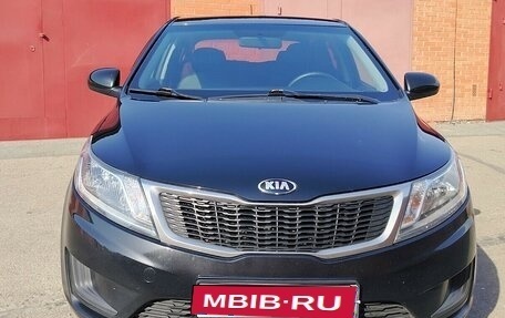 KIA Rio III рестайлинг, 2013 год, 700 000 рублей, 1 фотография