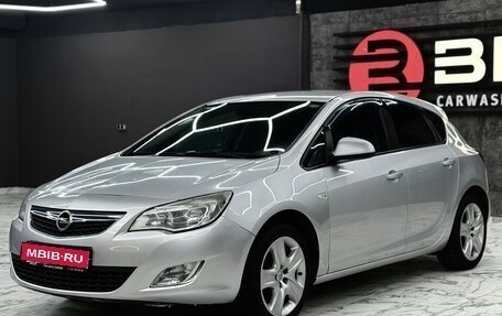 Opel Astra J, 2010 год, 450 000 рублей, 1 фотография