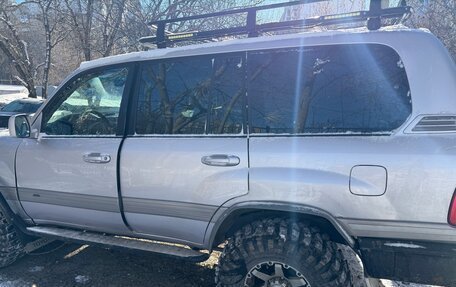 Toyota Land Cruiser 100 рестайлинг 2, 1999 год, 2 600 000 рублей, 7 фотография