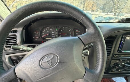 Toyota Land Cruiser 100 рестайлинг 2, 1999 год, 2 600 000 рублей, 10 фотография