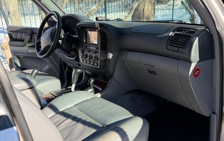 Toyota Land Cruiser 100 рестайлинг 2, 1999 год, 2 600 000 рублей, 17 фотография