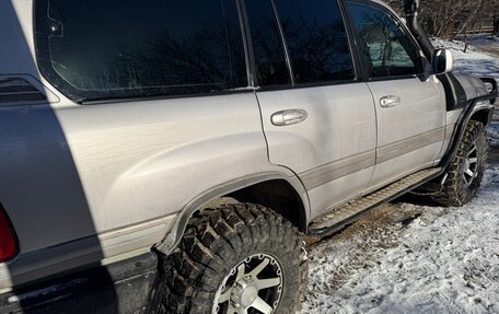 Toyota Land Cruiser 100 рестайлинг 2, 1999 год, 2 600 000 рублей, 16 фотография