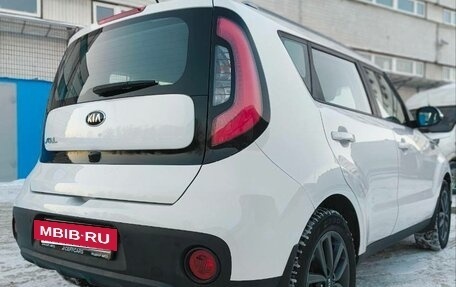 KIA Soul II рестайлинг, 2017 год, 1 330 000 рублей, 6 фотография
