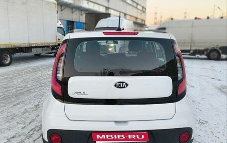 KIA Soul II рестайлинг, 2017 год, 1 330 000 рублей, 5 фотография