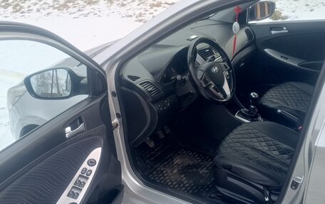 Hyundai Solaris II рестайлинг, 2014 год, 955 000 рублей, 5 фотография