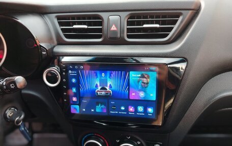 KIA Rio III рестайлинг, 2013 год, 700 000 рублей, 10 фотография