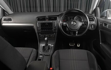 Volkswagen Golf VII, 2017 год, 1 924 000 рублей, 10 фотография