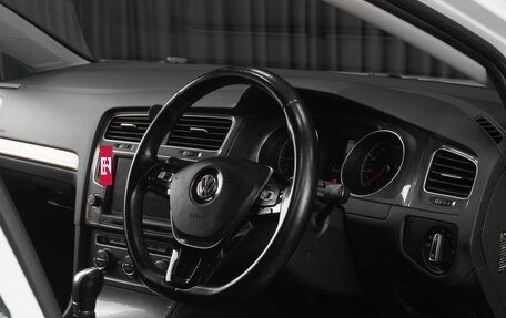 Volkswagen Golf VII, 2017 год, 1 924 000 рублей, 20 фотография