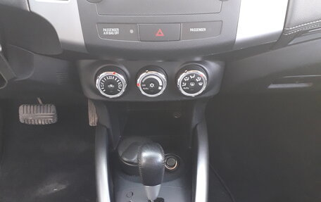 Mitsubishi Outlander III рестайлинг 3, 2012 год, 1 380 000 рублей, 5 фотография