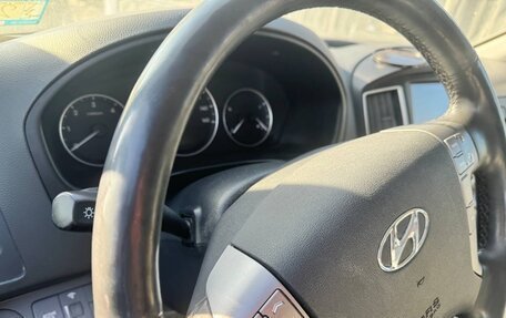 Hyundai Grand Starex Grand Starex I рестайлинг 2, 2018 год, 3 650 000 рублей, 4 фотография