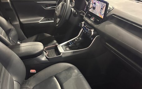 Toyota RAV4, 2021 год, 4 000 000 рублей, 8 фотография