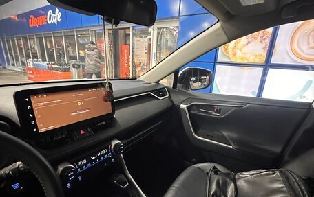 Toyota RAV4, 2021 год, 4 000 000 рублей, 12 фотография