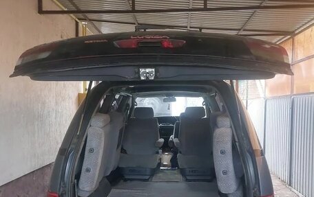 Toyota Estima III рестайлинг -2, 1994 год, 520 000 рублей, 4 фотография