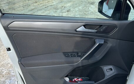 Volkswagen Tiguan II, 2019 год, 2 100 000 рублей, 6 фотография