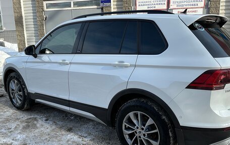 Volkswagen Tiguan II, 2019 год, 2 100 000 рублей, 4 фотография