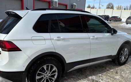 Volkswagen Tiguan II, 2019 год, 2 100 000 рублей, 3 фотография