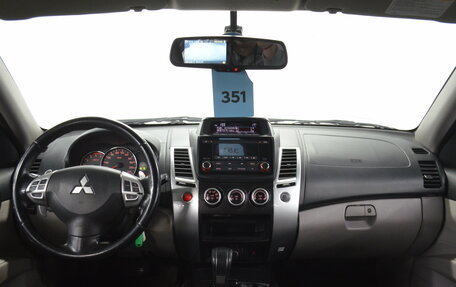 Mitsubishi Pajero Sport II рестайлинг, 2014 год, 1 450 000 рублей, 17 фотография