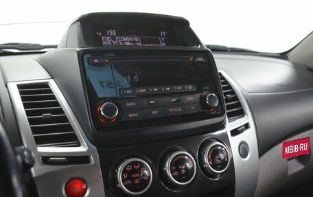 Mitsubishi Pajero Sport II рестайлинг, 2014 год, 1 450 000 рублей, 15 фотография