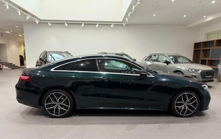 Mercedes-Benz E-Класс, 2020 год, 4 450 000 рублей, 4 фотография