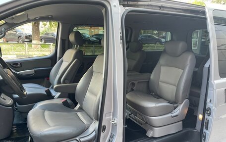 Hyundai Grand Starex Grand Starex I рестайлинг 2, 2010 год, 1 250 000 рублей, 10 фотография